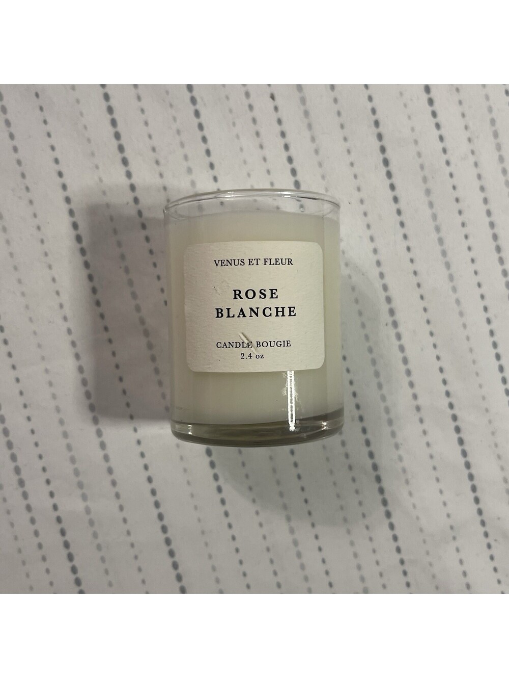 Venus Et Fleur Rose Blanche Votive 2.4 Oz Candle Minor Scuff At Top